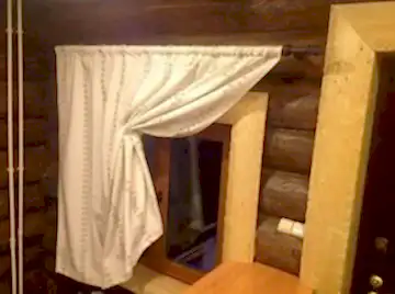 Штора с угловым подъемным механизмом