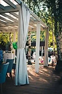 Текстильные шторы на веранду